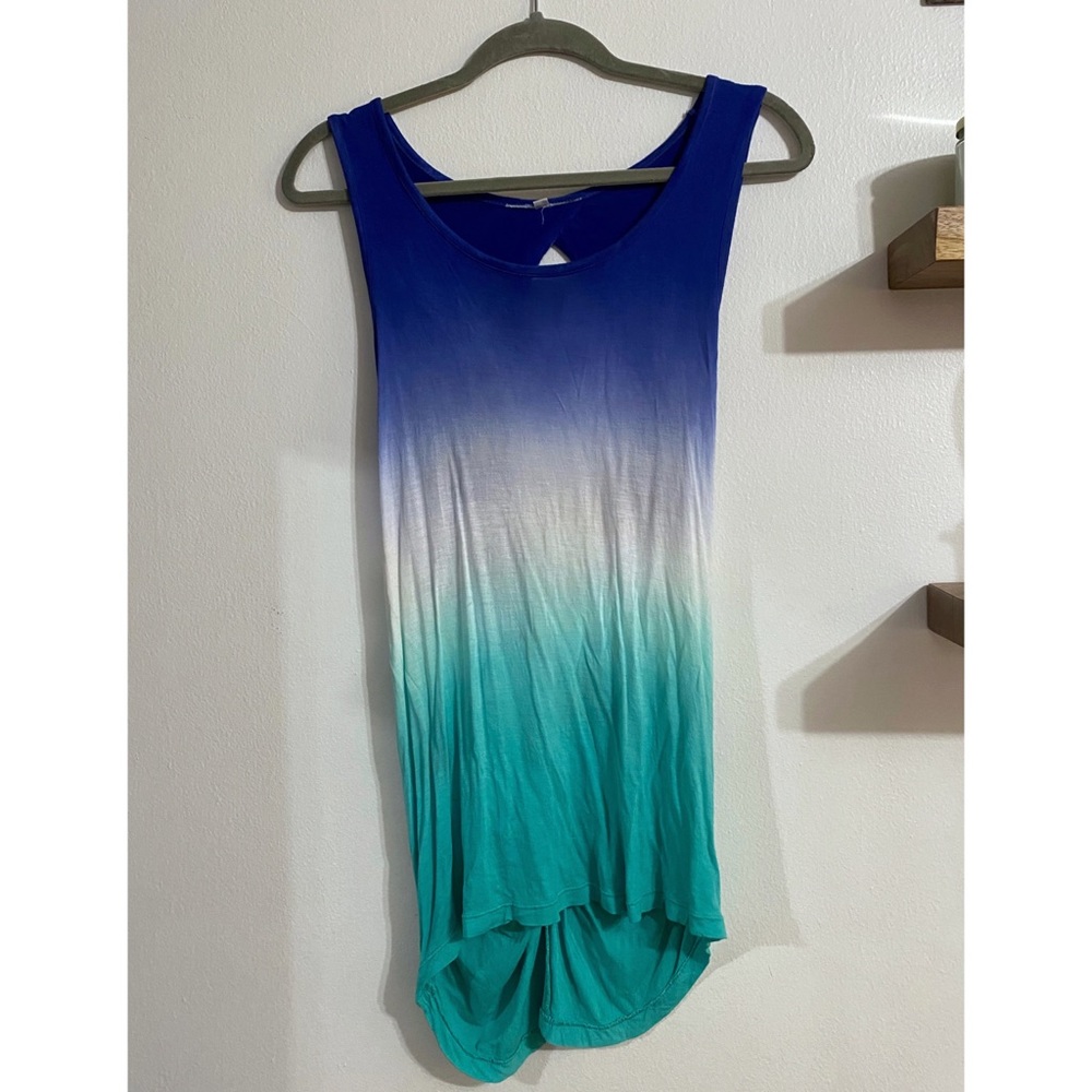 Ombré Twist Back Sleeveless Tank Top